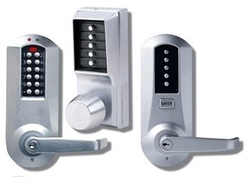 commercial locking door knobs